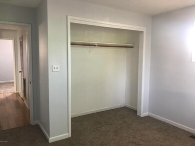 1803 Cleveland Ave unit B, Anchorage, AK 99517 - photo 4