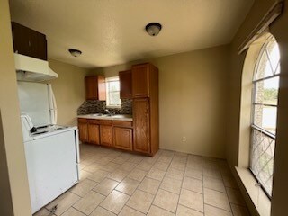 3021 Sycamore Ave unit 7, Bay City, TX 77414 - photo 3