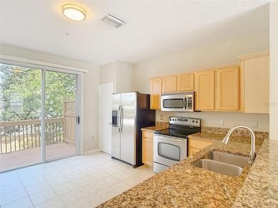 3133 Bayshore Oaks Dr, Tampa, FL 33611 - photo 6