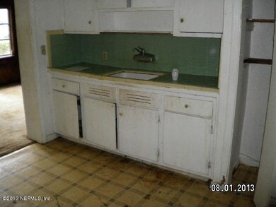 5241 Redrac St, Jacksonville, FL 32205 - photo 5