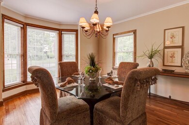 113 W Cooke Rd