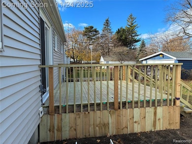 3809 Delaware Ave, Flint, MI 48506 - photo 5