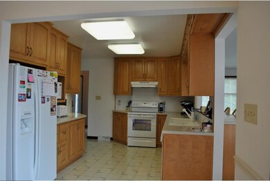 216 Sawmill Rd, Boyertown, PA 19512 - photo 4