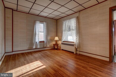 209 Macdade Blvd, Darby, PA 19023 - photo 4