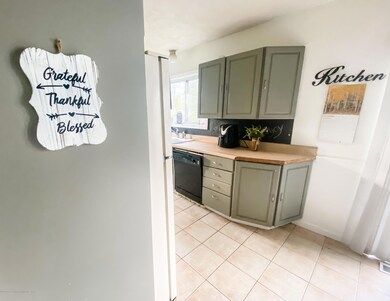 5010 Conners Ave, Lansing, MI 48911 - photo 3