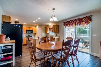 5525 Curtis MLS10