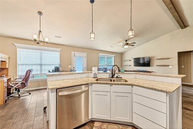 202 S Baggett St, Prairie Grove, AR 72753 - photo 7