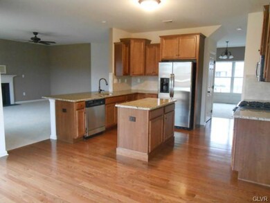 2806 Eagle Nest Ln unit 227, Nazareth, PA 18064 - photo 5