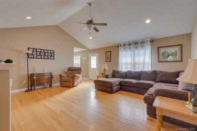 158 Skyland Dr, Statesville, NC 28625 - photo 6