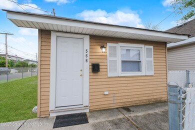 566 Hunter Ave, Staten Island, NY 10306 - photo 4