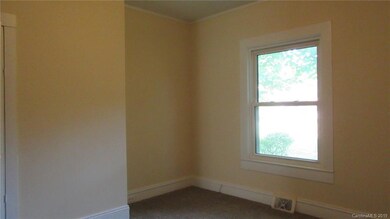 316 N Bost St, Statesville, NC 28677 - photo 6