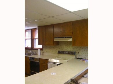 1619 W 15th St, Anderson, IN 46016 - photo 3