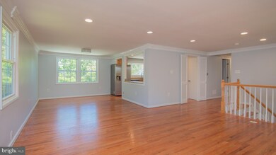 13126 Mercury Ln, Fairfax, VA 22033 - photo 7