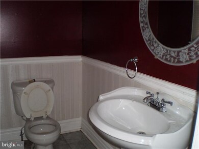 30 Midway Ave, Langhorne, PA 19047 - photo 7