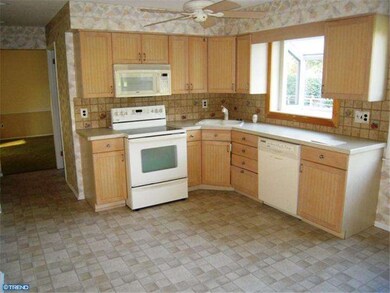 1221 Woodbrook Ln, Warminster, PA 18974 - photo 7