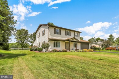 2943 Roosevelt Dr, Chambersburg, PA 17201 - photo 3