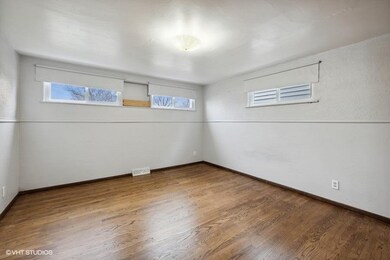 4561 E Oak Knoll Rd, Rolling Prairie, IN 46371 - photo 6