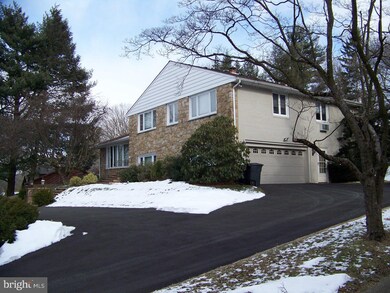 1401 Redwood Ln, Wyncote, PA 19095 - photo 2