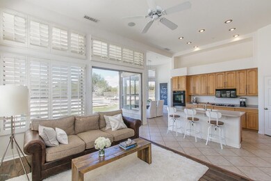 19) FAMILY ROOM