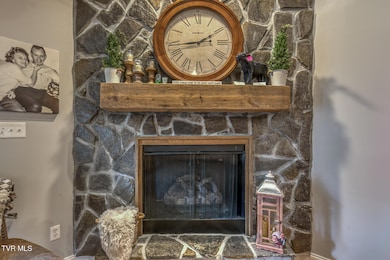 18486 Spoon Gap Rd-7