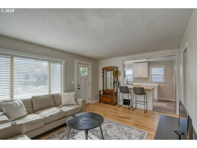 529 NW 7th St, Pendleton, OR 97801 - photo 7