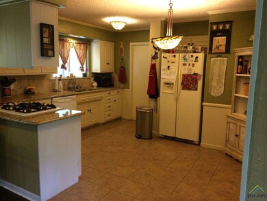 1212 Clyde Dr, Tyler, TX 75701 - photo 5