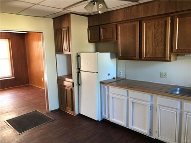 527 Harrison St, Allentown, PA 18103 - photo 3