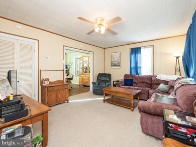 581 Marshall Ave, Reading, PA 19606 - photo 7