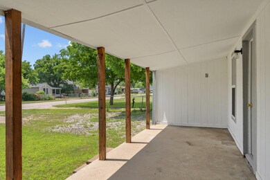 8812 Spaugh Ct, Fort Worth, TX 76108 - photo 3