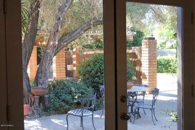 French Doors in Dining Room out to Pool