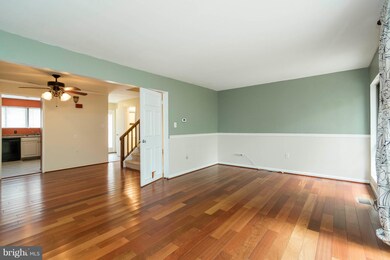 15305 Postillion Terrace, Woodbridge, VA 22191 - photo 3