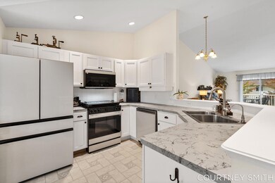 3854 Pemberton Dr SE unit 57, Grand Rapids, MI 49508 - photo 4