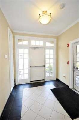 76 Green St unit 3, Brookline, MA 02446 - photo 4