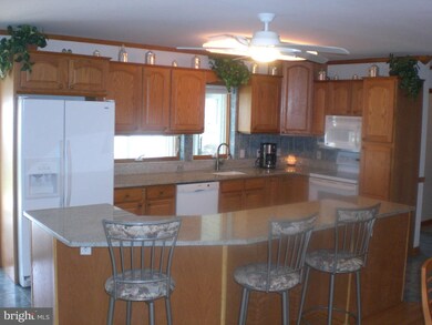 35375 Army Navy Dr, Mechanicsville, MD 20659 - photo 4