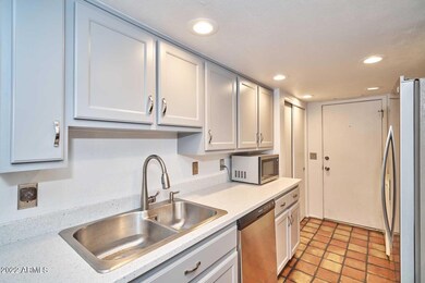 Kitchen2