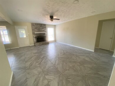 8387 Pebbledowne Dr, Houston, TX 77064 - photo 5