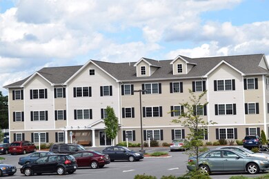 10 Sentinel Ct unit 204, Manchester, NH 03103 - photo 5