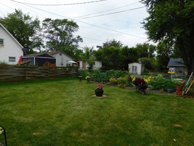 144 Birch St, Carpentersville, IL 60110 - photo 2