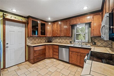 5421 Melrose Ln, Shawnee, KS 66203 - photo 7