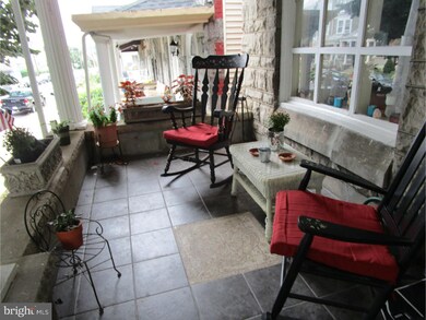 934 N Front St, Reading, PA 19601 - photo 2