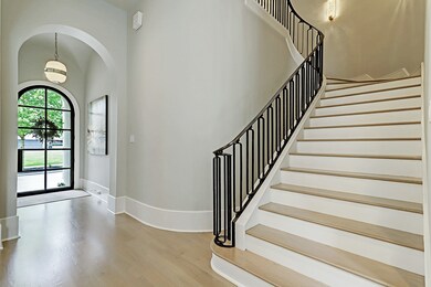 109 Memorial Parkview Dr, Houston, TX 77024 - photo 5