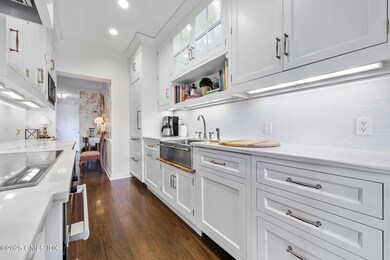 Harbor View unit 2K, Greenwich, CT 06830 - photo 6