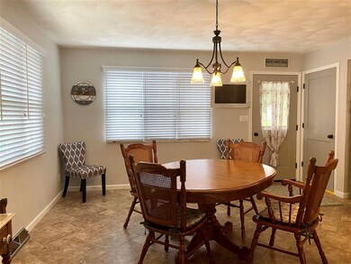 888 S State St, Lincoln, IL 62656 - photo 5