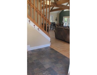 511 E River St, Orange, MA 01364 - photo 2