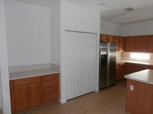 1115 Center Stone Ln, Riviera Beach, FL 33404 - photo 2