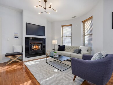 3410 W Parker Ave unit 1, Chicago, IL 60647 - photo 6