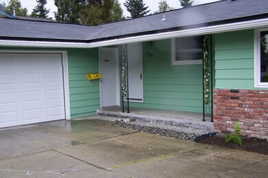 7318 Madelynne Dr, Anchorage, AK 99504 - photo 4