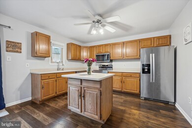 4017 Carriage Dr, Skippack, PA 19474 - photo 6