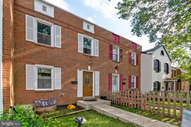 2964 Wetherburn Ct, Woodbridge, VA 22191 - photo 3