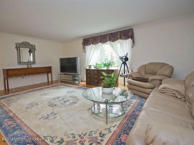 007_LIVING ROOM